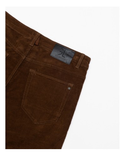 Regular fit chinos in velvet fabric