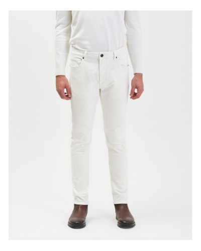 Regular fit chinos in velvet fabric