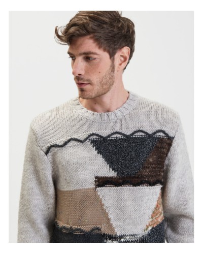 INTARSIA CREW NECK SWEATER